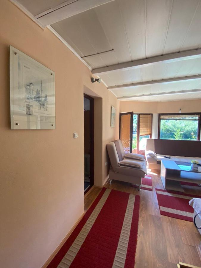 Villa Dino Kulen Vakuf Ngoại thất bức ảnh