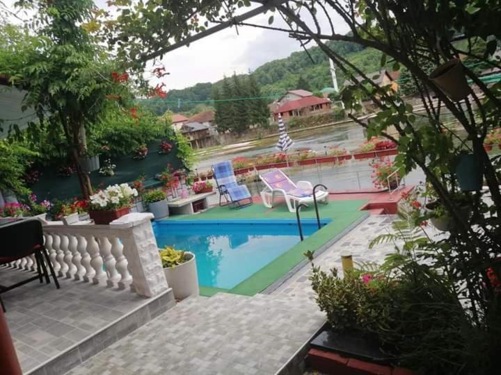 Villa Dino Kulen Vakuf Ngoại thất bức ảnh
